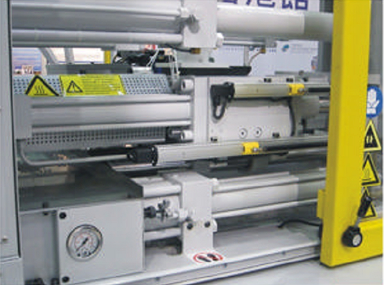 Germanjet位移傳感器在精密壓塊機(jī)應(yīng)用