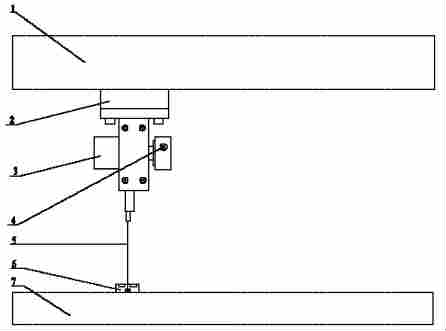 帶拉繩位移傳感器的縱梁液壓機位移檢測裝置